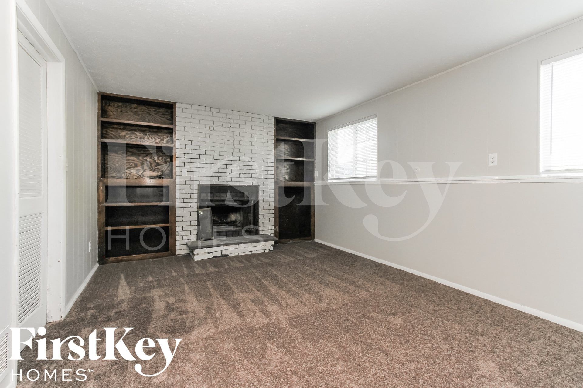 Building Photo - 2530 Fairhaven Dr