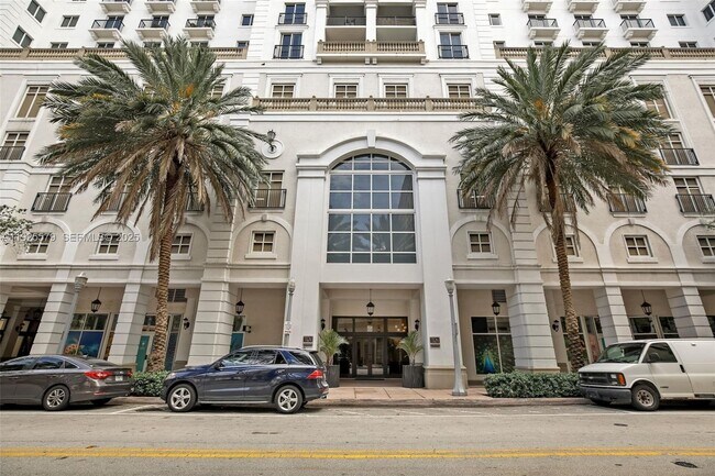 Building Photo - 10 Aragon Ave