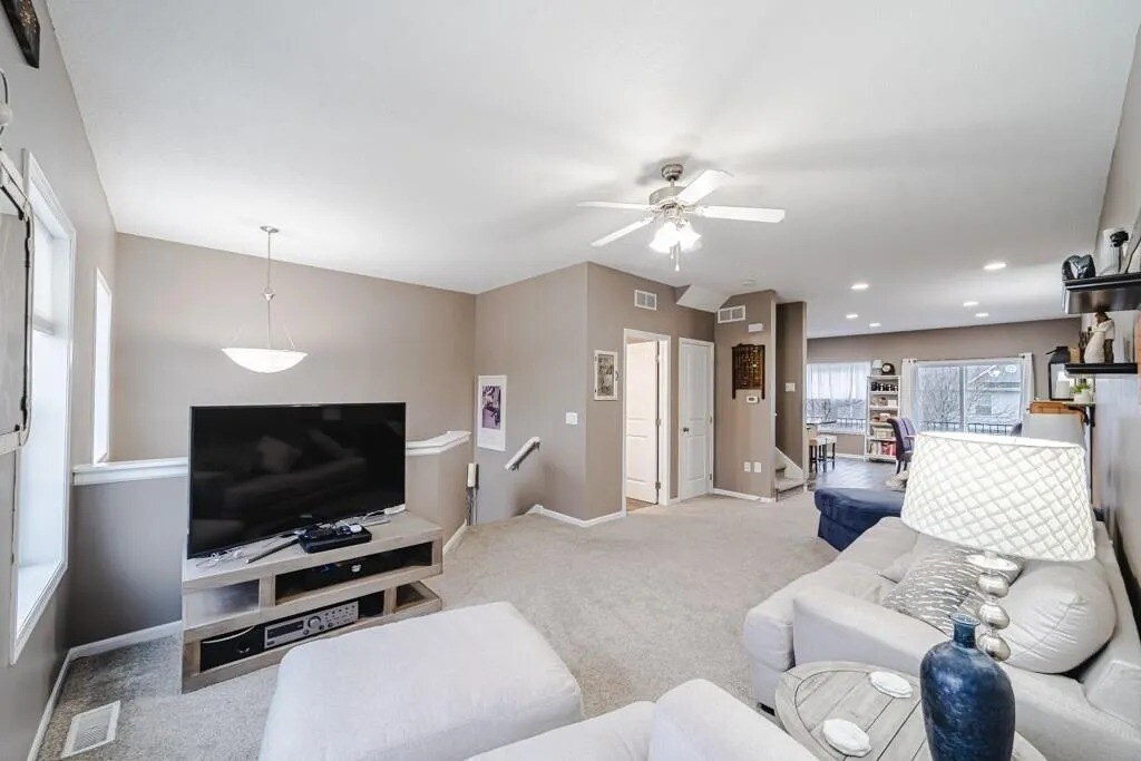 Building Photo - 6871 Jack London Dr
