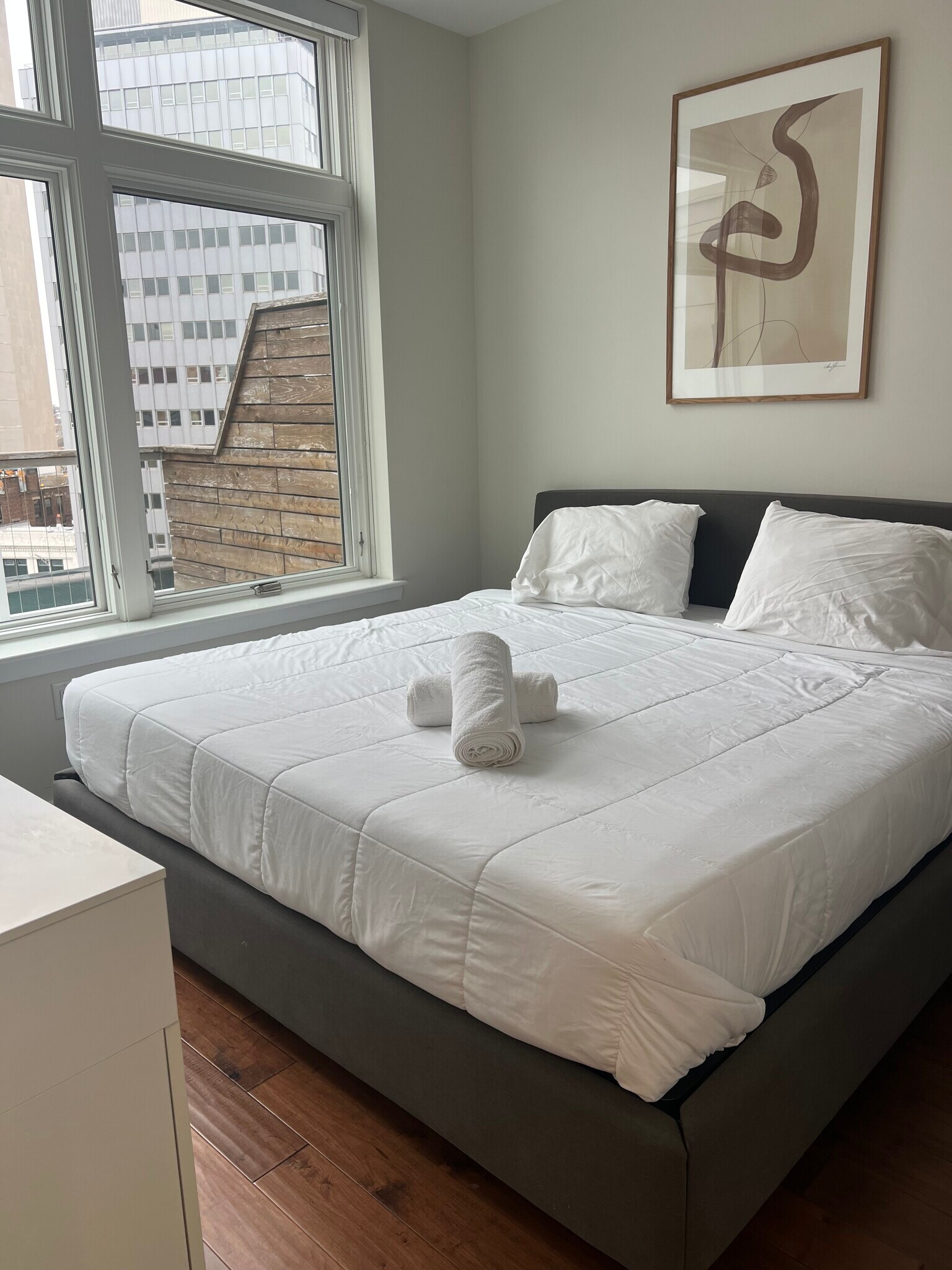 Building Photo - 10 Central Ave