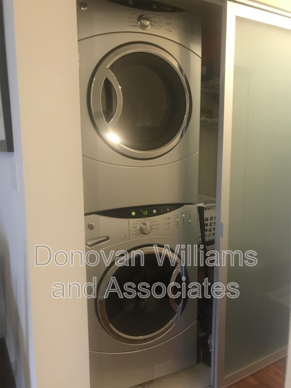 Building Photo - 3-53C S Graham St