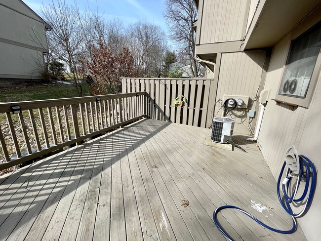 Building Photo - South Fayette - Spacious 3 Bedroom, 2.5 Bath Townhouse - Hunting Ridge Community