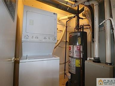 Laundry Room - 13 Foxtail Ln