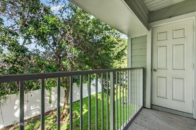 Building Photo - 7047 Deer Lodge Cir
