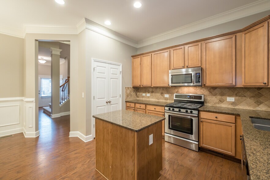 Kitchen - 3633 Ashcroft Bend