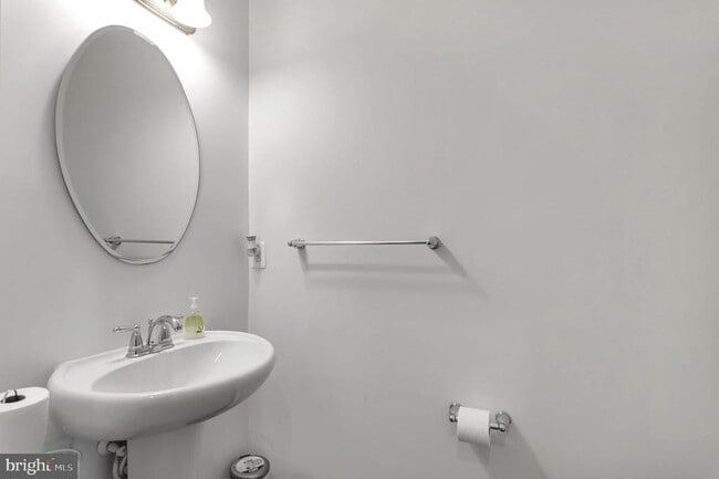 Building Photo - 1310 Idlewild Blvd