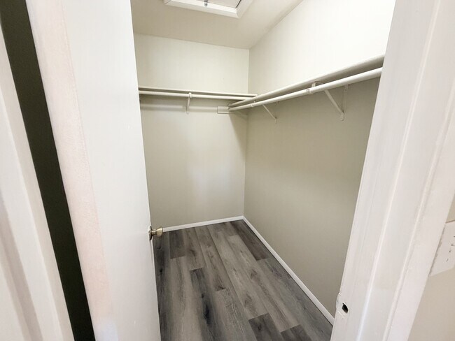 Building Photo - 4007 NW 87th Ave