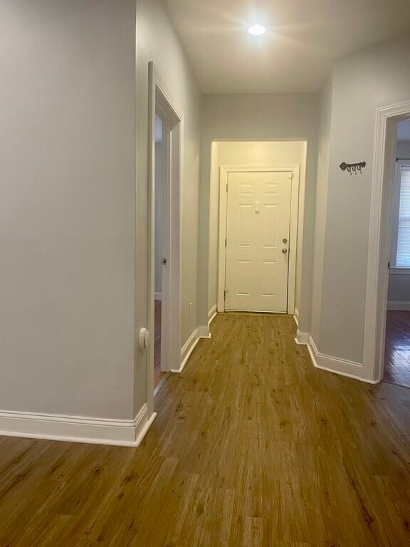 Building Photo - 16 Wilcock St