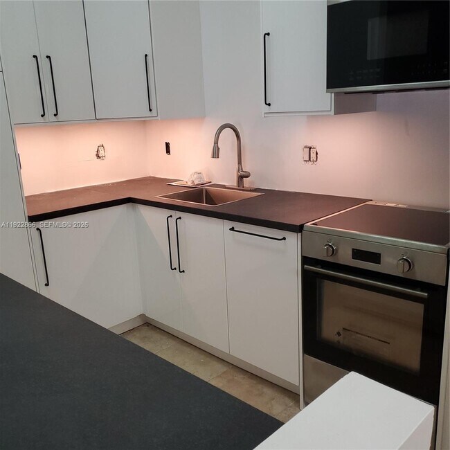 Building Photo - 9978 N Belfort Cir