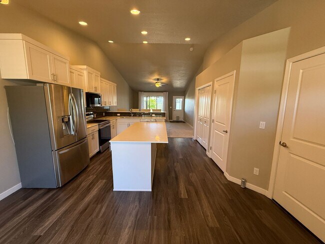 Building Photo - Beautiful Meridian Home in Prime Location Near The Village, Parks & Schools