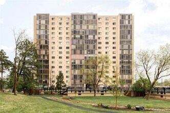 Building Photo - Great Candlewyck condo with and amazing view and lifestyle that can't be beat