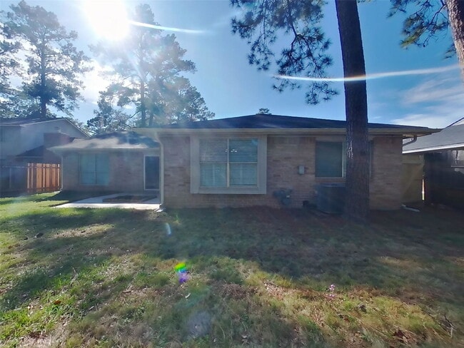 Building Photo - 17226 Modbury Dr