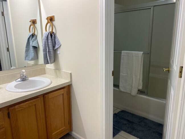 Building Photo - 1511 Legend Trail Dr