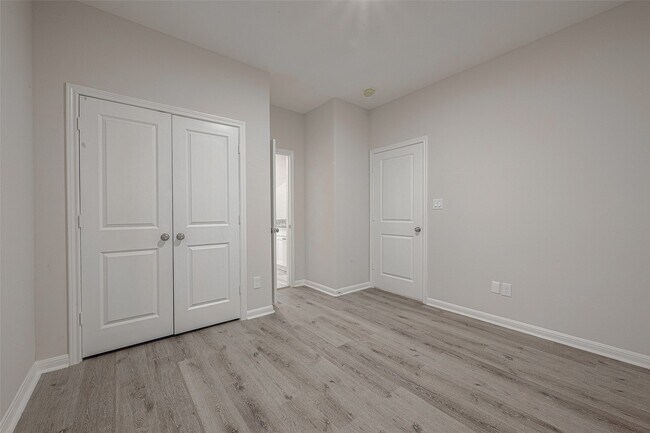 Building Photo - 2528 S Texas Ave