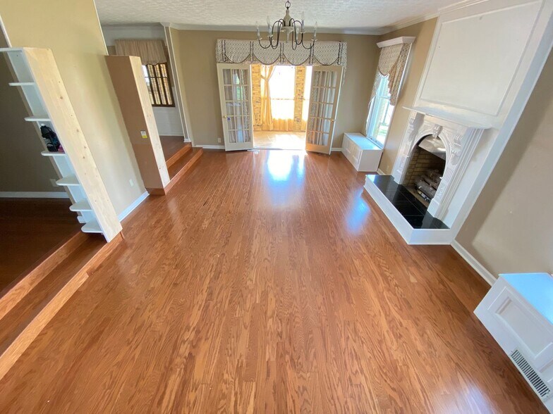 Building Photo - 2720 Leeville Pike