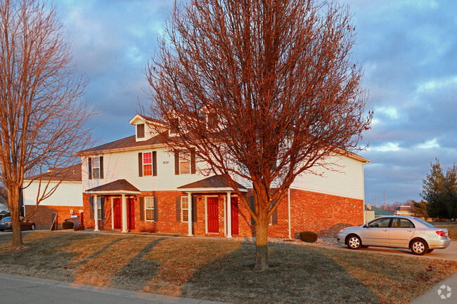 Building Photo - ReNew Edwardsville at Spyglass