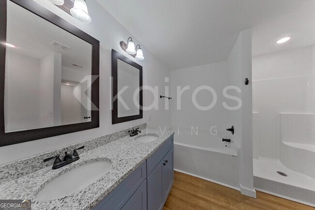Building Photo - 142 Hughes Dr