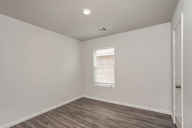 Building Photo - 5610 Latta Plantation Dr