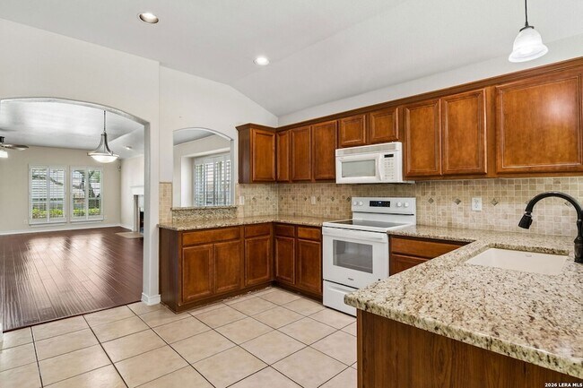 Building Photo - 1303 Bluff Forest