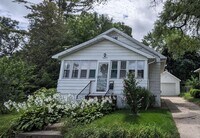 Building Photo - 1005 W Dale Ave
