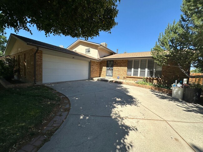 Primary Photo - ---REMODEL---Single Family House in Arvada