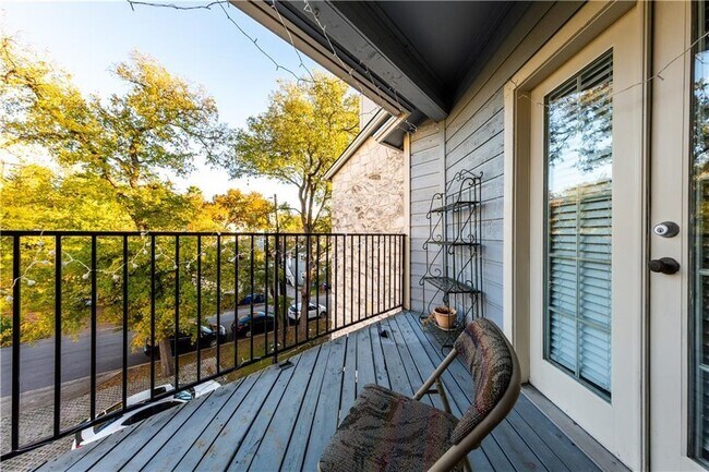 Building Photo - 3111 Tom Green St