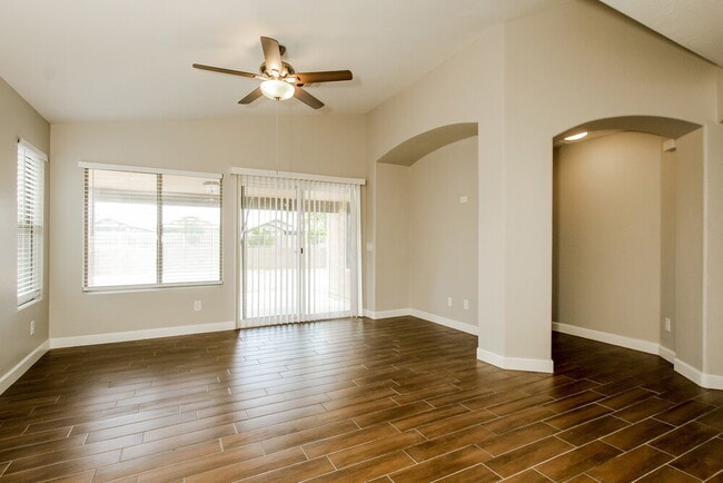 Building Photo - 35222 N Happy Jack Dr