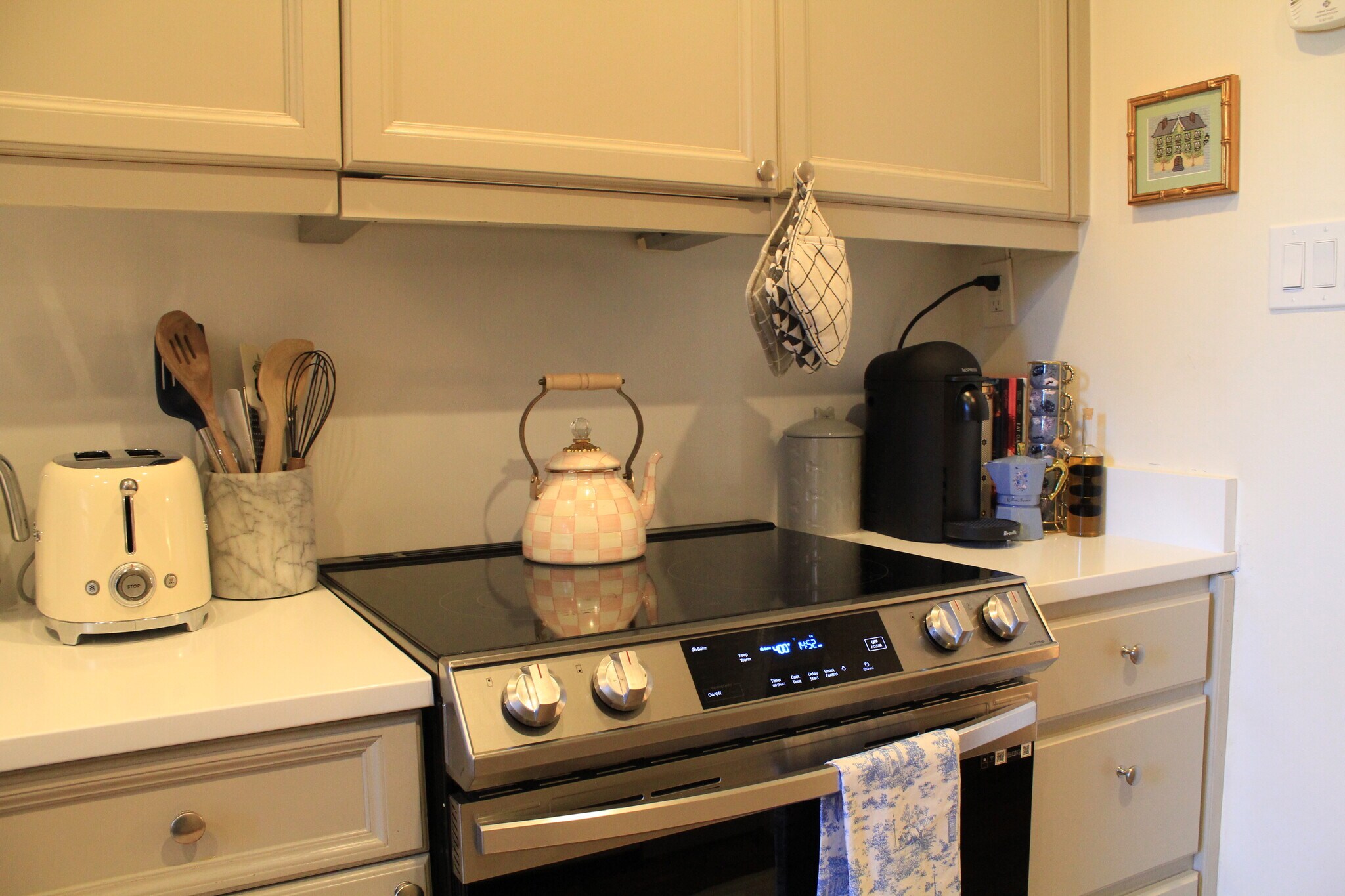 Building Photo - 1728 New Hampshire Ave NW