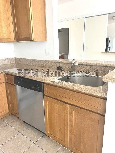 Building Photo - 20327 Saticoy St