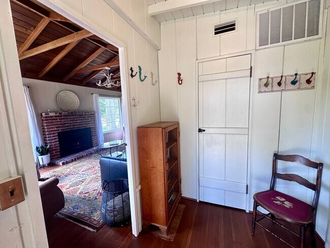 Building Photo - Idyllic Fully Furnished Cottage in Asilomar Dunes Available Monthly