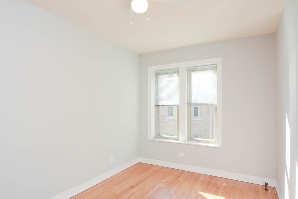 Building Photo - 4232 N Paulina St