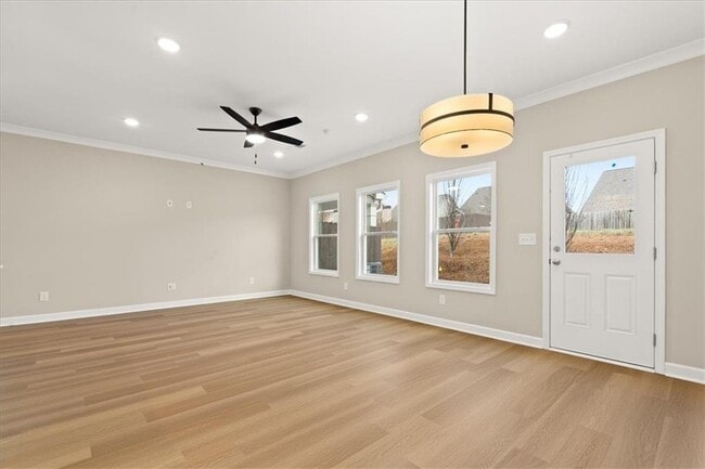 Building Photo - 4561 Moray Dr