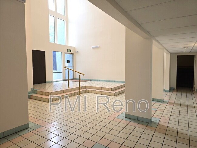 Building Photo - 2750 Plumas St