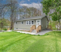 Building Photo - 55 Elk Rd