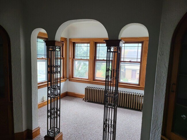 Primary Photo - 2775-2777 N. 61st St.