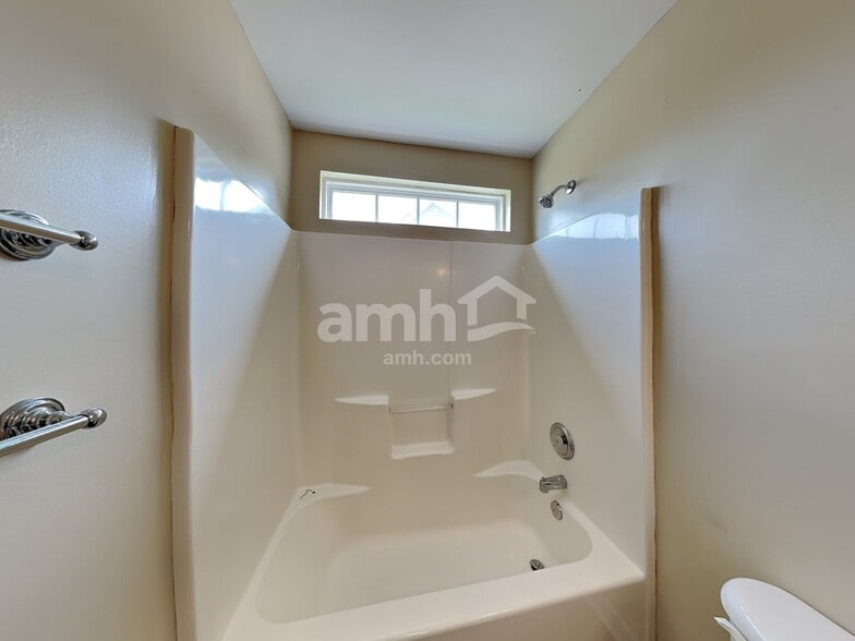 Building Photo - 8539 Suttonview Dr