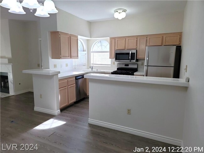 Building Photo - VERY DESIRABLE GREEN VALLEY 1st FLOOR UNIT...