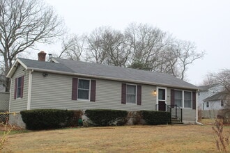 Building Photo - 194 Allen Ave