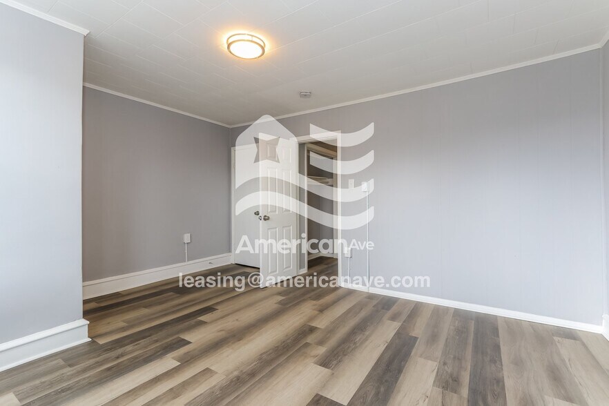 Building Photo - 6016 N 20th St