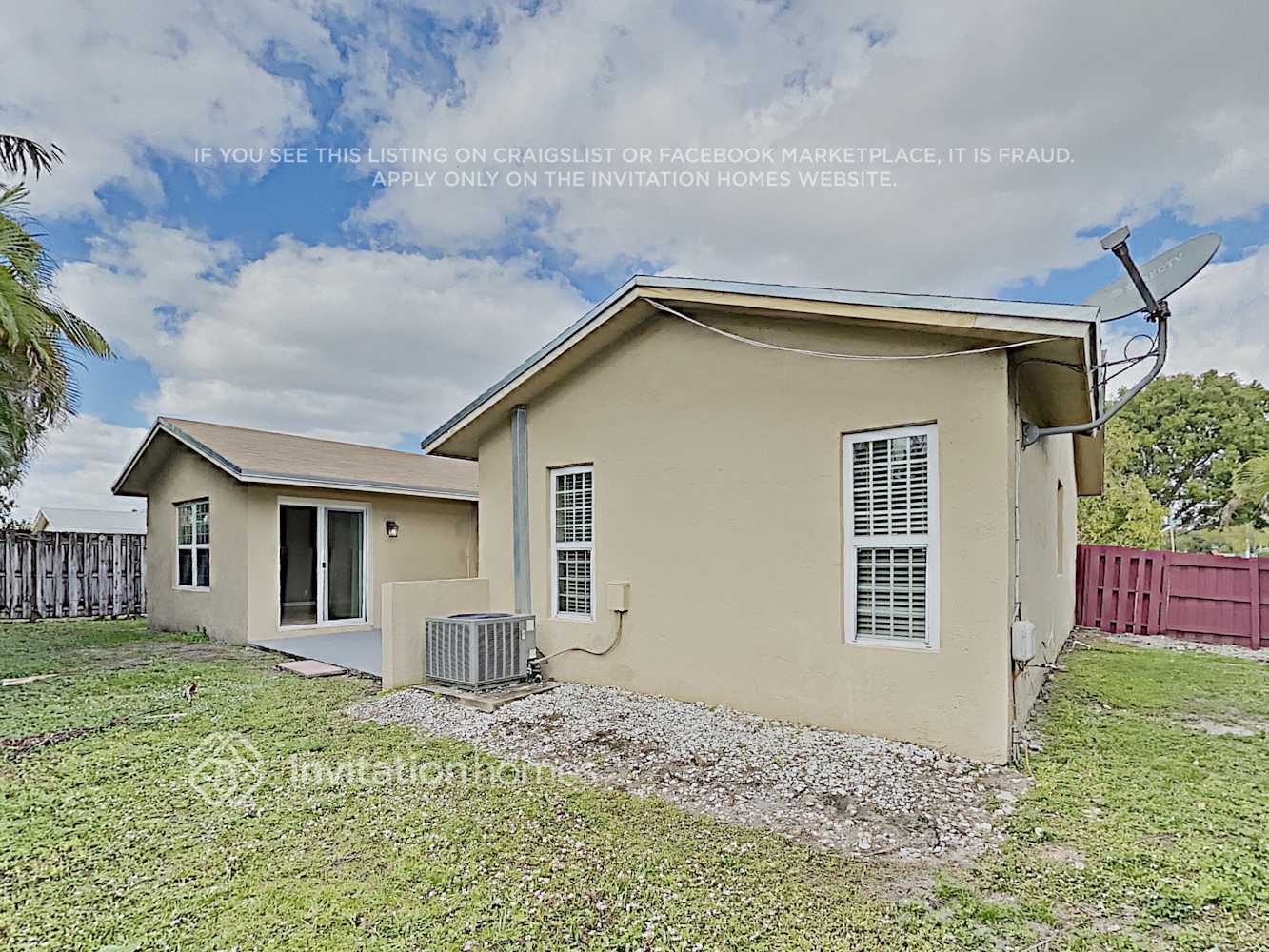 Building Photo - 10940 NW 21st St