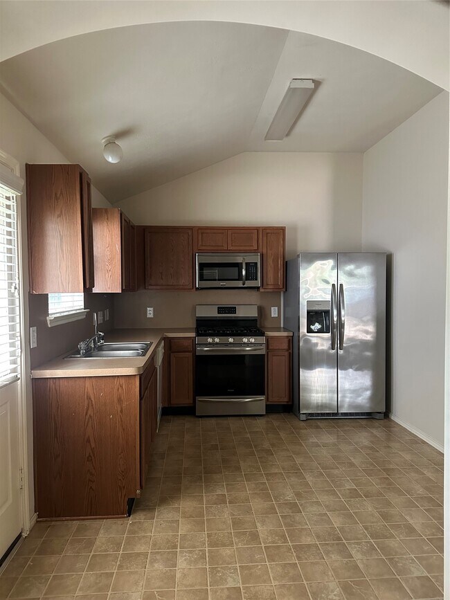 Building Photo - 15823 Regal Trace Ln