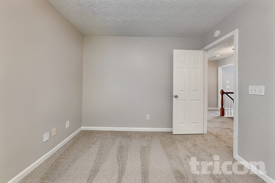 Building Photo - 4586 Darrowby Dr