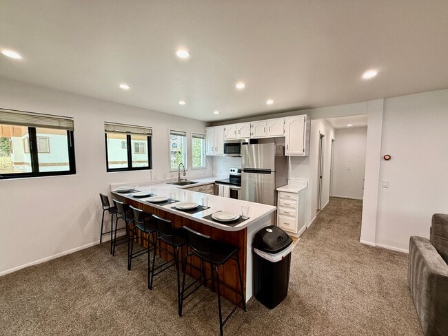 Building Photo - 41 Ridgecrest Dr