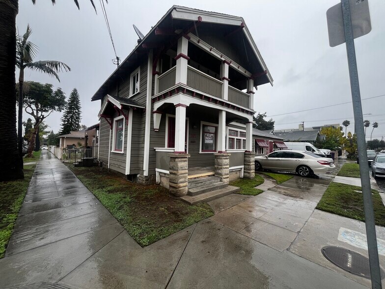 Building Photo - 201 E Eagle St