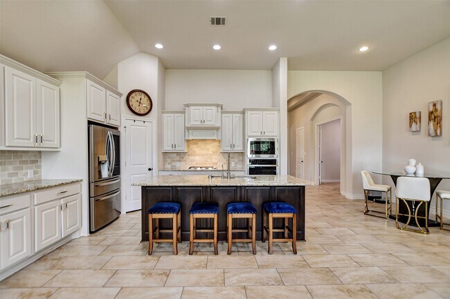 Building Photo - 10710 Balivcar Ct