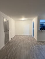 Building Photo - 1 Oyster Bay Rd