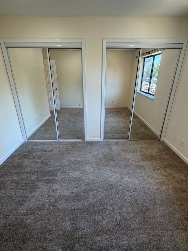 Building Photo - 1BED/1BATH Condo Located in a Quiet Area of Downtown Concord, Ca!!