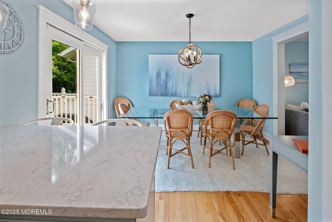 Building Photo - 413 13th Ave