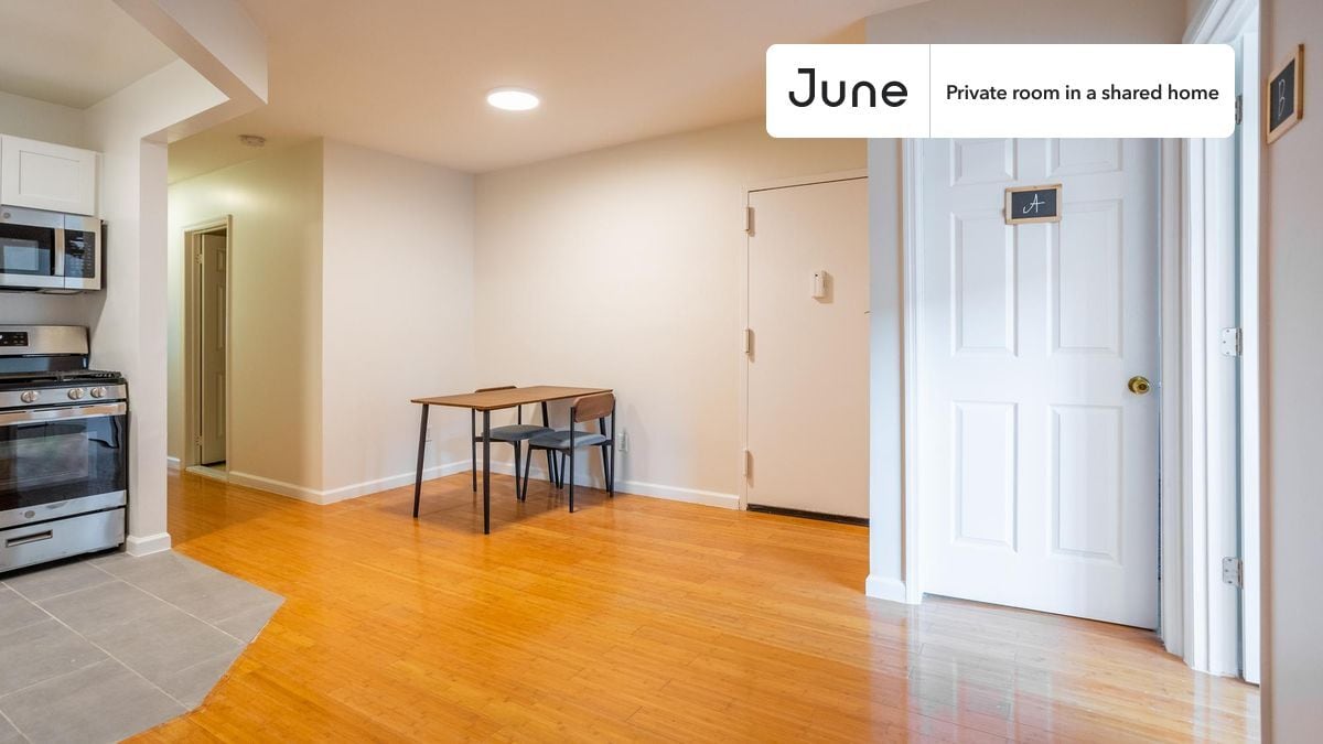 Building Photo - Room in Shared 4 bed/2 bath home