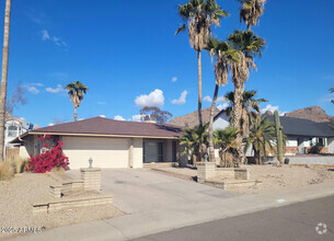 Building Photo - 1038 E Acoma Dr